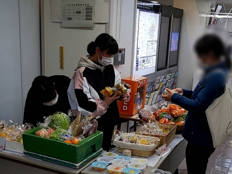 【活動報告】新鮮野菜とドライフルーツ販売の販売会を実施しました