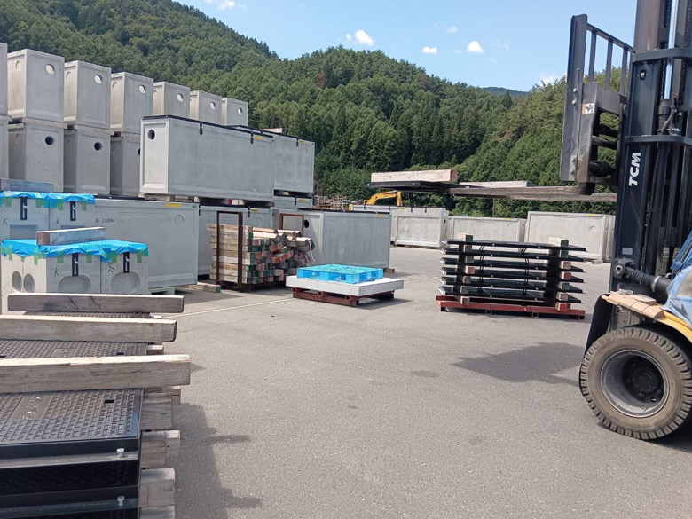 山形村の有力企業に2名が入社しました！